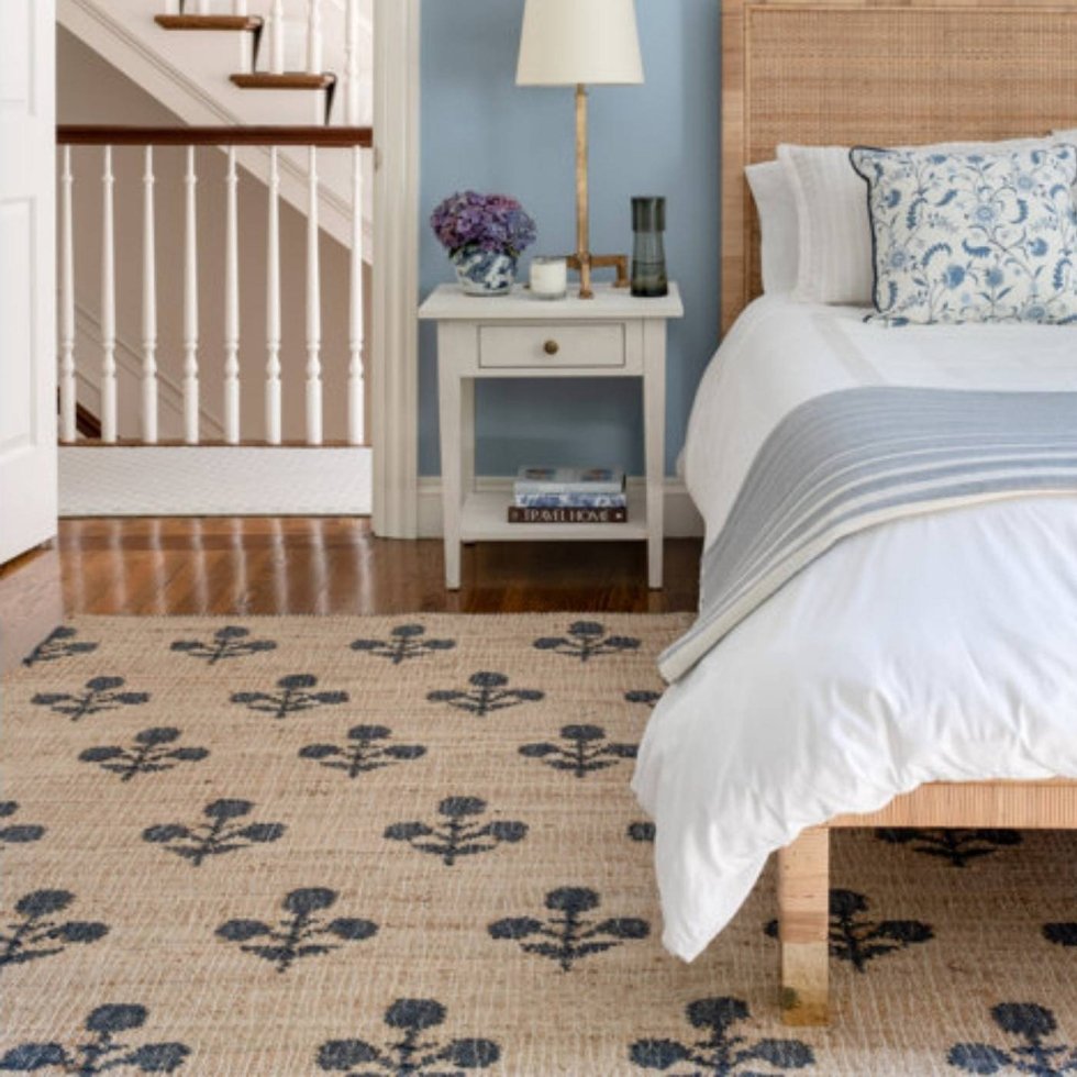 Black flower cotton and jute rug