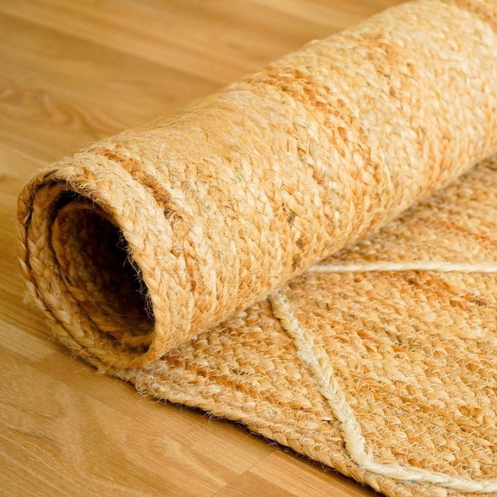 Braide jute rug with textured white diamond - Image 2