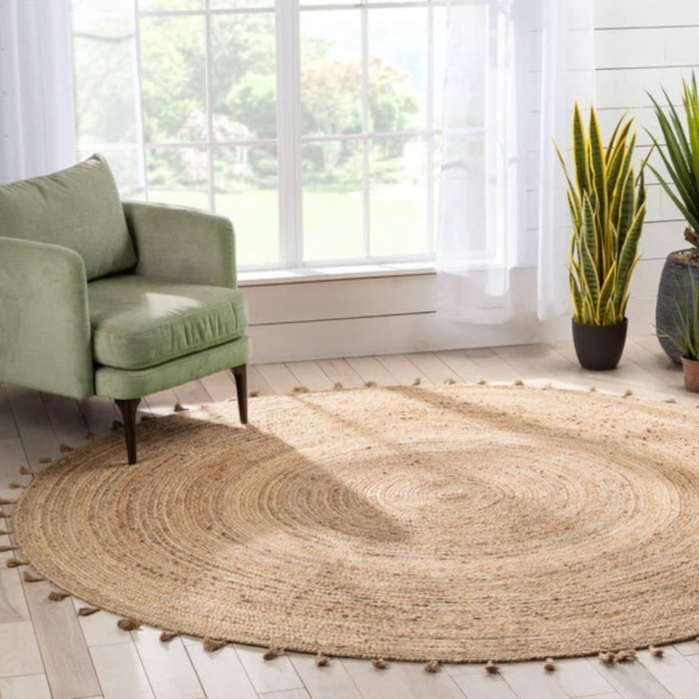 Braided round jute rug with tassels - Image 3