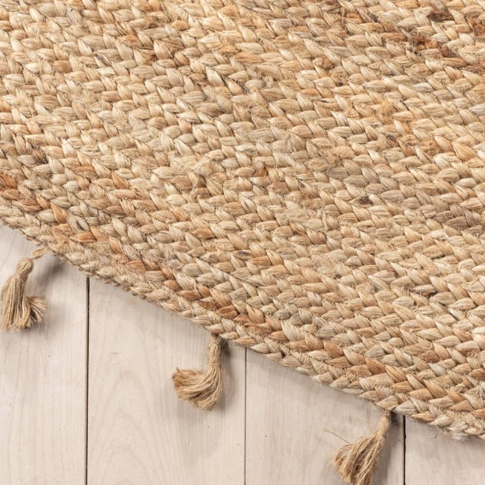Braided round jute rug with tassels - Image 6