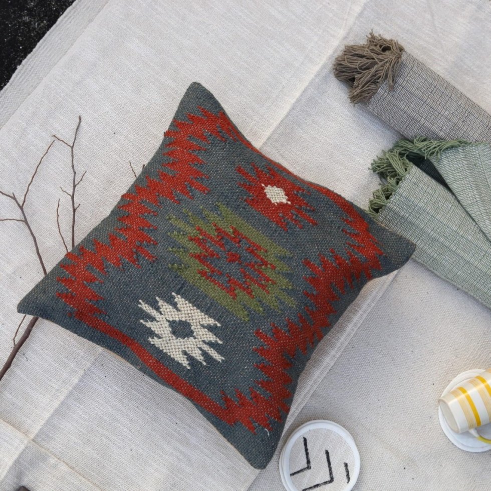 Green Turkish style wool and jute throw pillow - Image 2