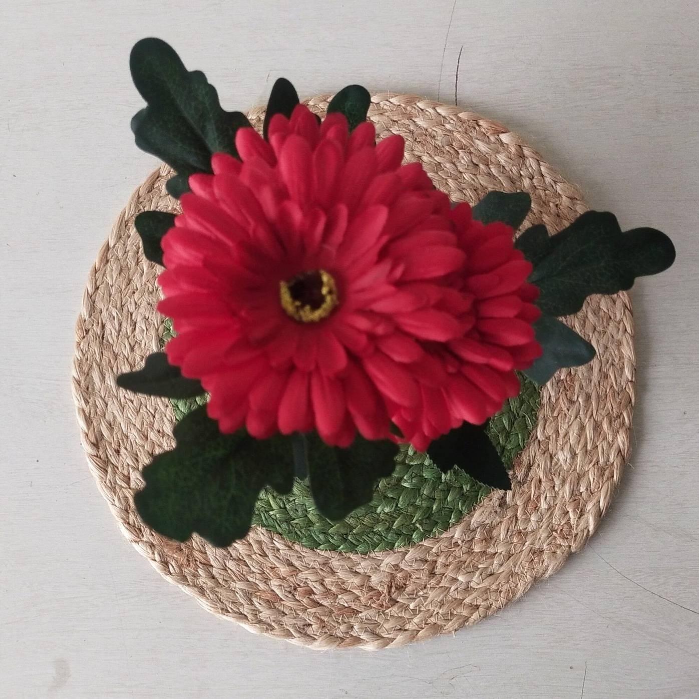 Green round jute placemats Green round jute placemats - Image 4