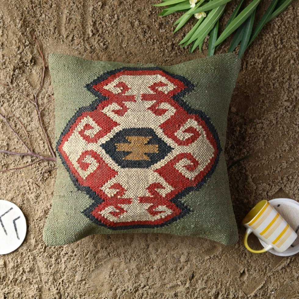 Handwoven wool and jute kilim pillow - Image 3