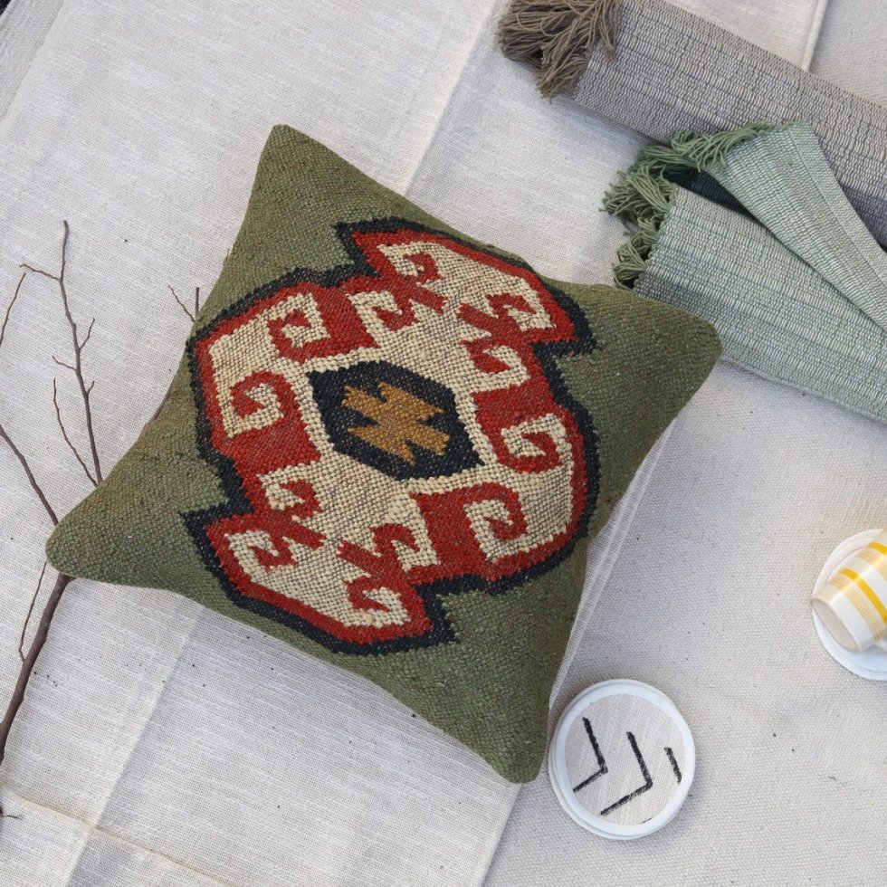 Handwoven wool and jute kilim pillow - Image 2