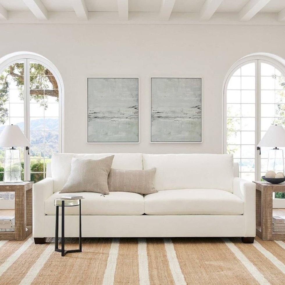Hemp and jute rug with white stripes