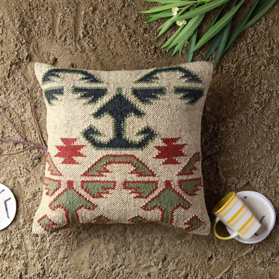 Ivory tribal woo and jute pillow - Image 2