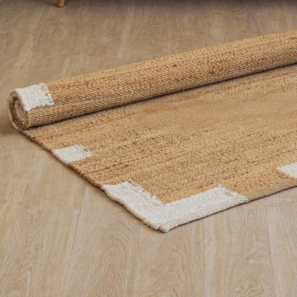 Jute and hemp rugs with white border - Image 5