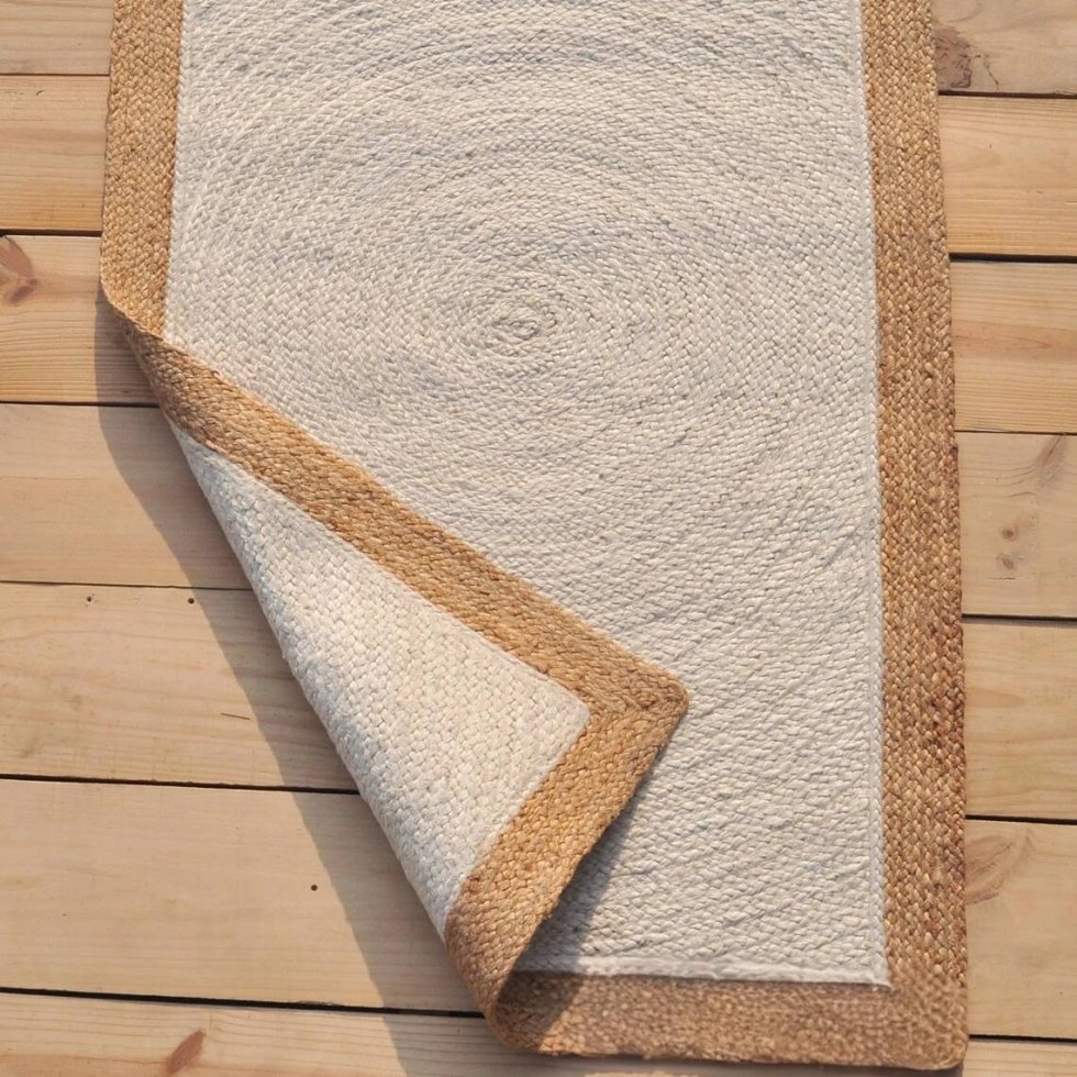 Off white jute rug with beige border - Image 5