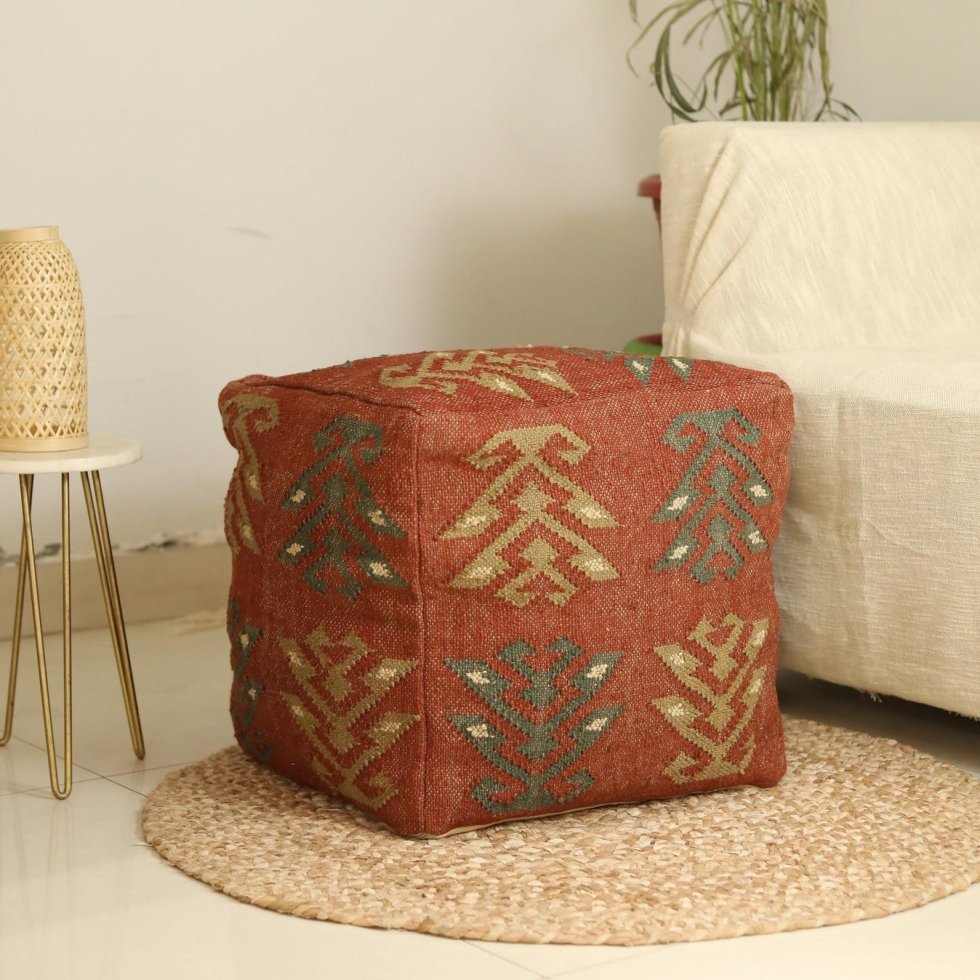Red wool and jute kilim pouf