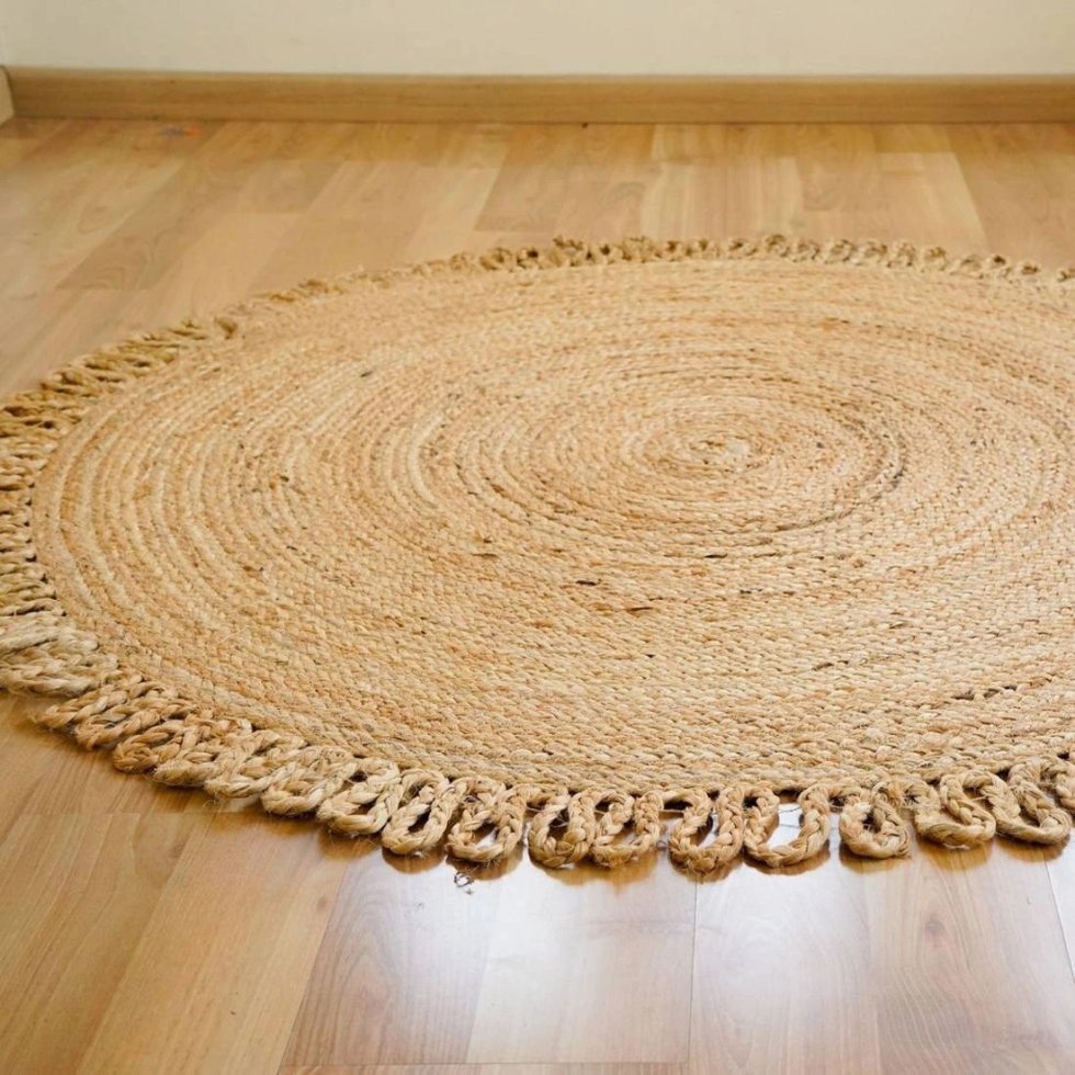 Round scalloped loop jute rug