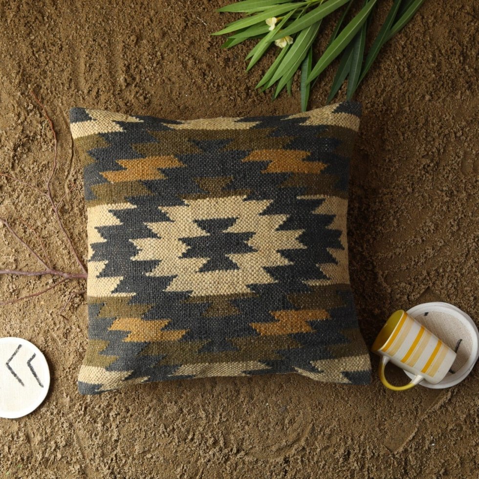 Southwestern wool and jute pillow - Image 3