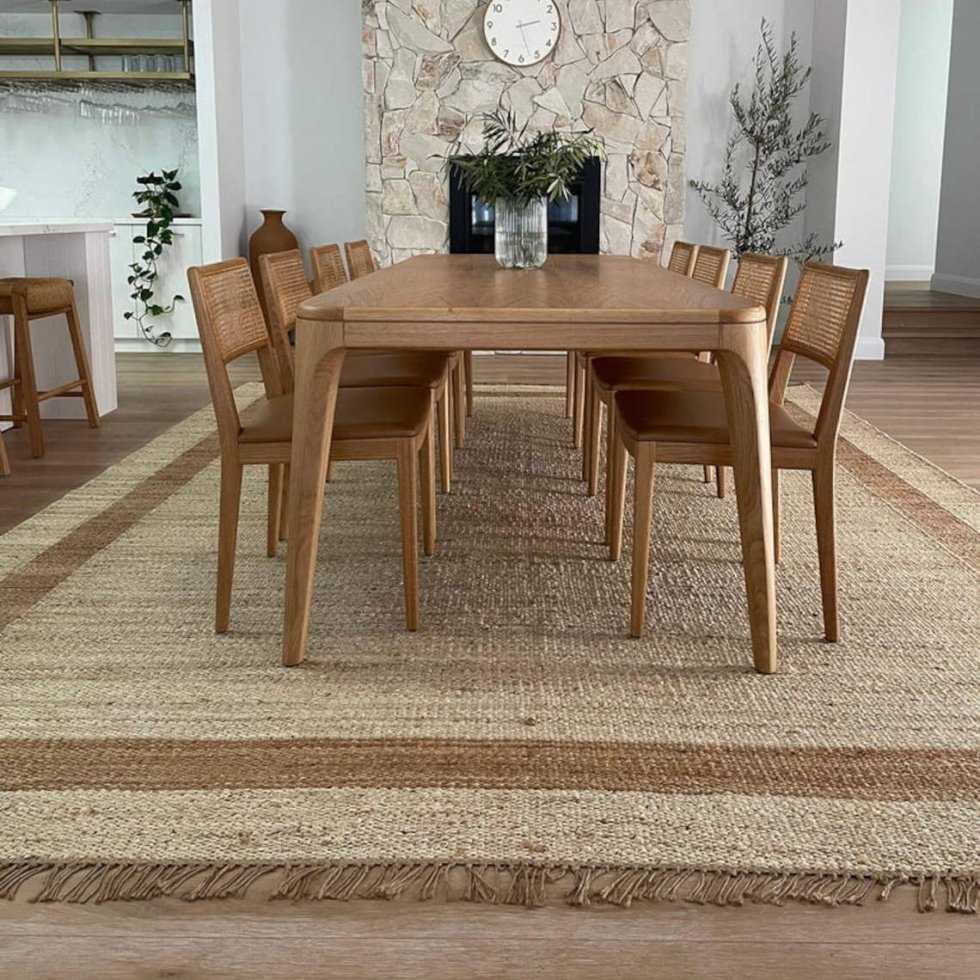 White and natural jute rug with tassels - Image 2
