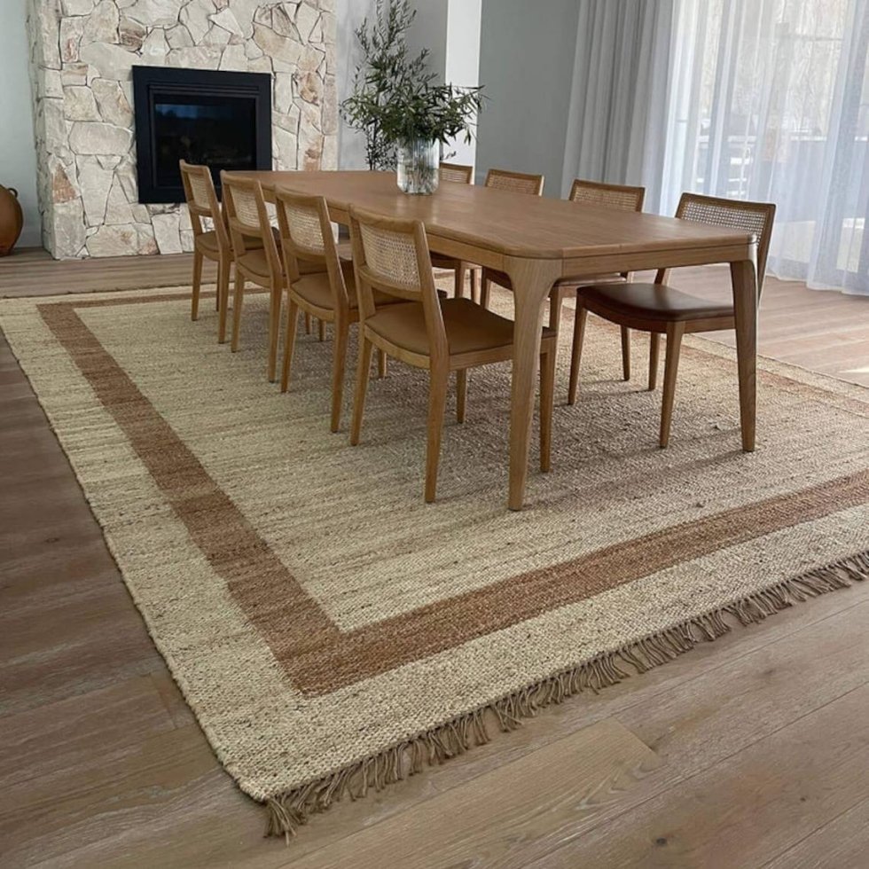 White and natural jute rug with tassels - Image 3