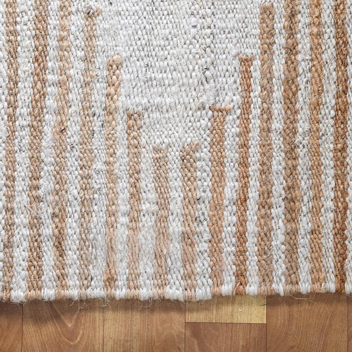 White jute rug diamond pattern White jute rug diamond pattern - Image 5